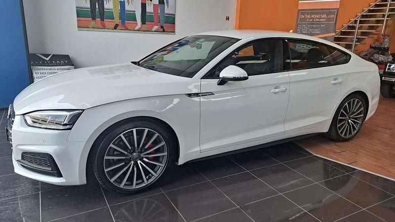 Usata Audi A5 S-line plus 190 CV (139 kW) 2018 Bianco ghiaccio metallic Coupé