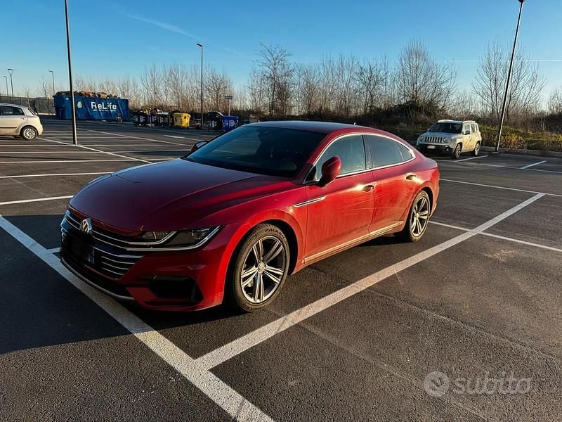 Usata VW Arteon R-line 196 CV (144 kW) 2020 Rosso Berlina