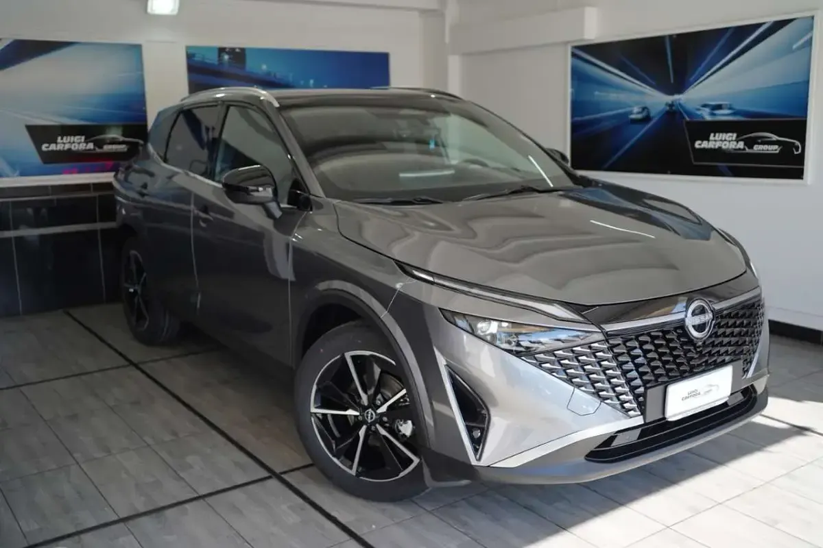 Nuova Nissan Qashqai Tekna+ 158 CV (116 kW) 2026 Grigio SUV