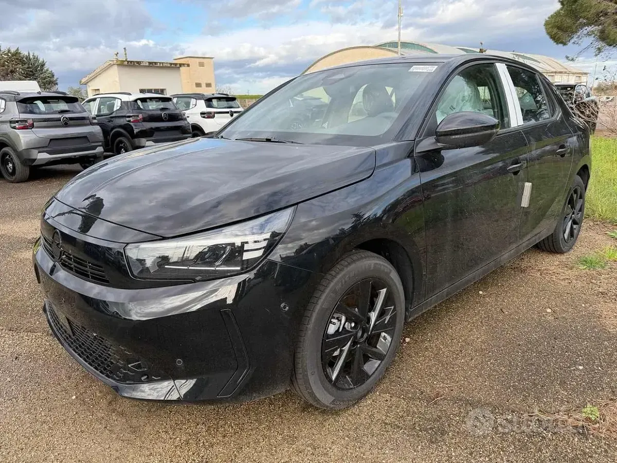 Nuova Opel Corsa 101 CV (74 kW) 2026 Nero Utilitaria