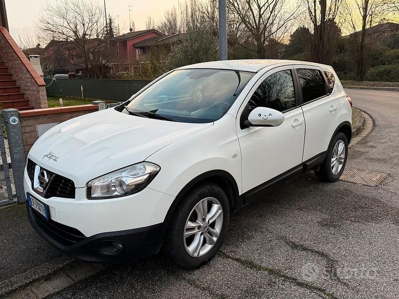 Usata Nissan Qashqai Acenta 110 CV (80 kW) 2011 Bianco SUV