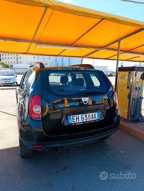 Usata Dacia Duster 105 CV (77 kW) 2010 Nero SUV