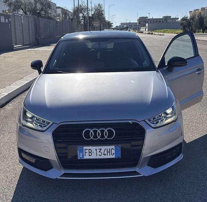 Usata Audi A1 90 CV (66 kW) 2015 Grigio Berlina