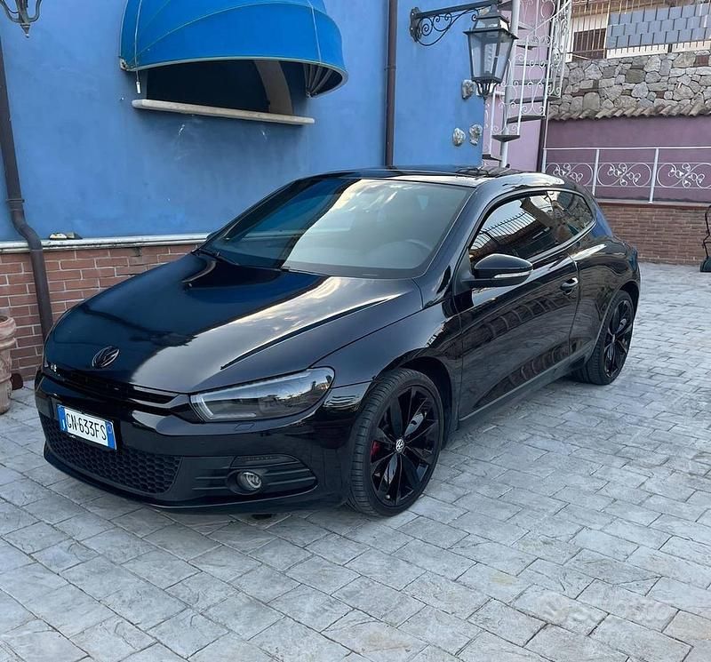 Begagnad VW Scirocco Edition 210 HK (154 kW) 2011 Svart Sportkupé