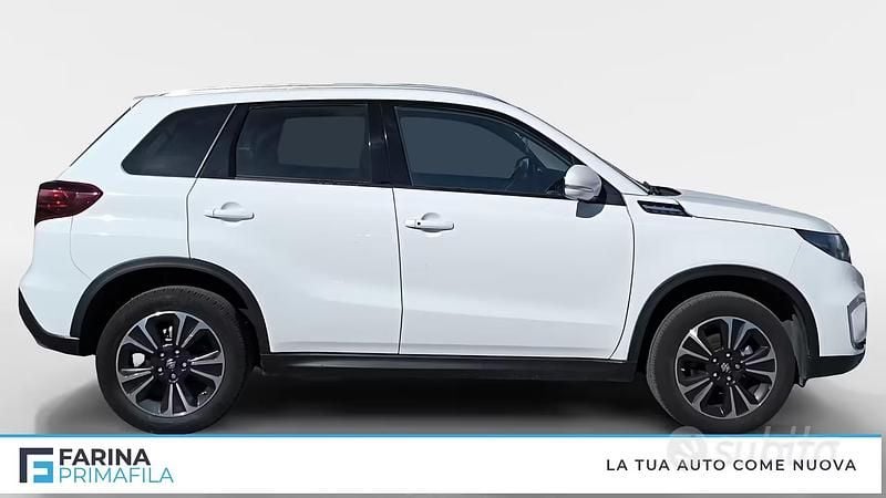 Usata Suzuki Vitara 115 CV (84 kW) 2023 Bianco SUV