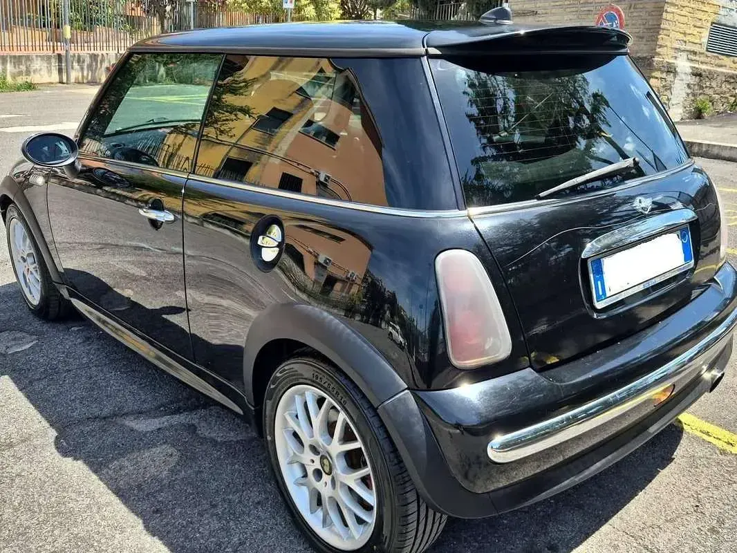 Usata Mini One D 75 CV (55 kW) 2005 Nero Utilitaria