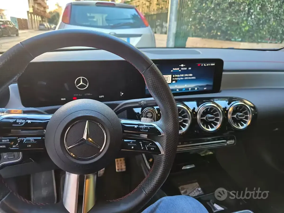 Usata Mercedes CLA180 Shooting Brake AMG line 116 CV (85 kW) 2023 Bianco Station wagon
