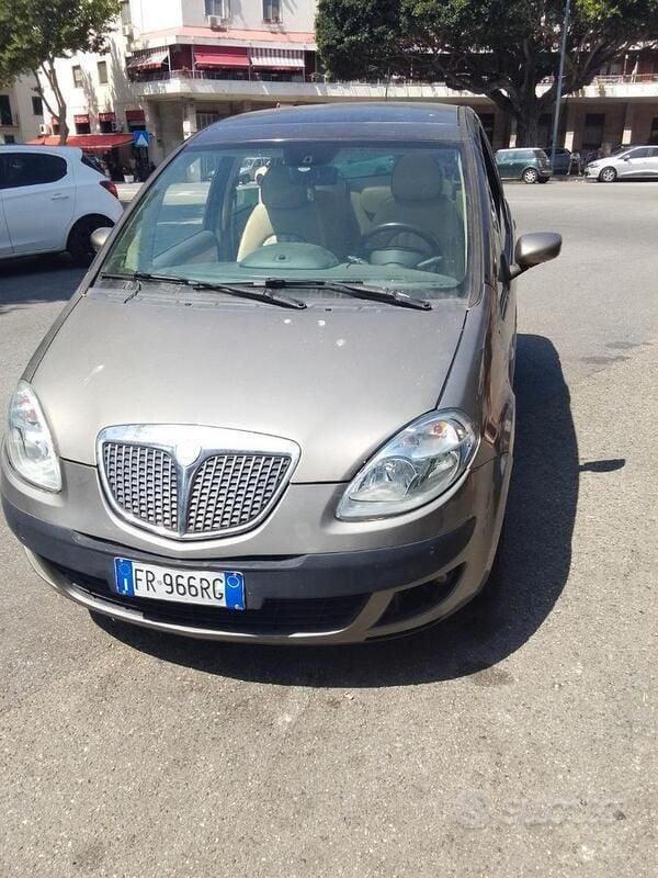 Usata Lancia Musa 90 CV (66 kW) 2006 Monovolume