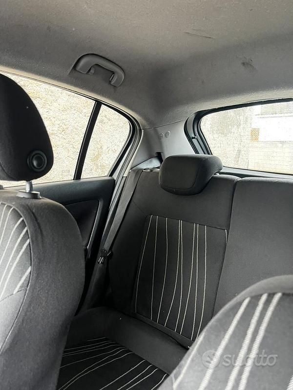 Usata Opel Corsa 80 CV (58 kW) 2010 Grigio Berlina