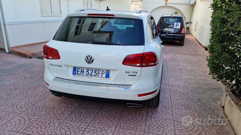 Usata VW Touareg 245 CV (180 kW) 2011 Bianco SUV