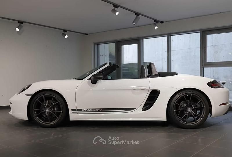 Usata Porsche 718 Boxster 299 CV (219 kW) 2022 Bianco Cabrio