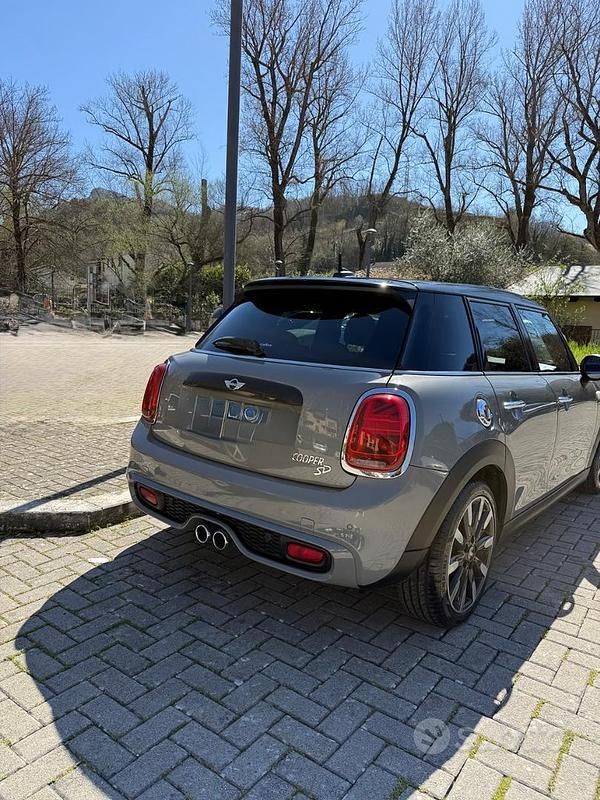 Usata Mini Cooper SD 170 CV (125 kW) 2016 Grigio Utilitaria