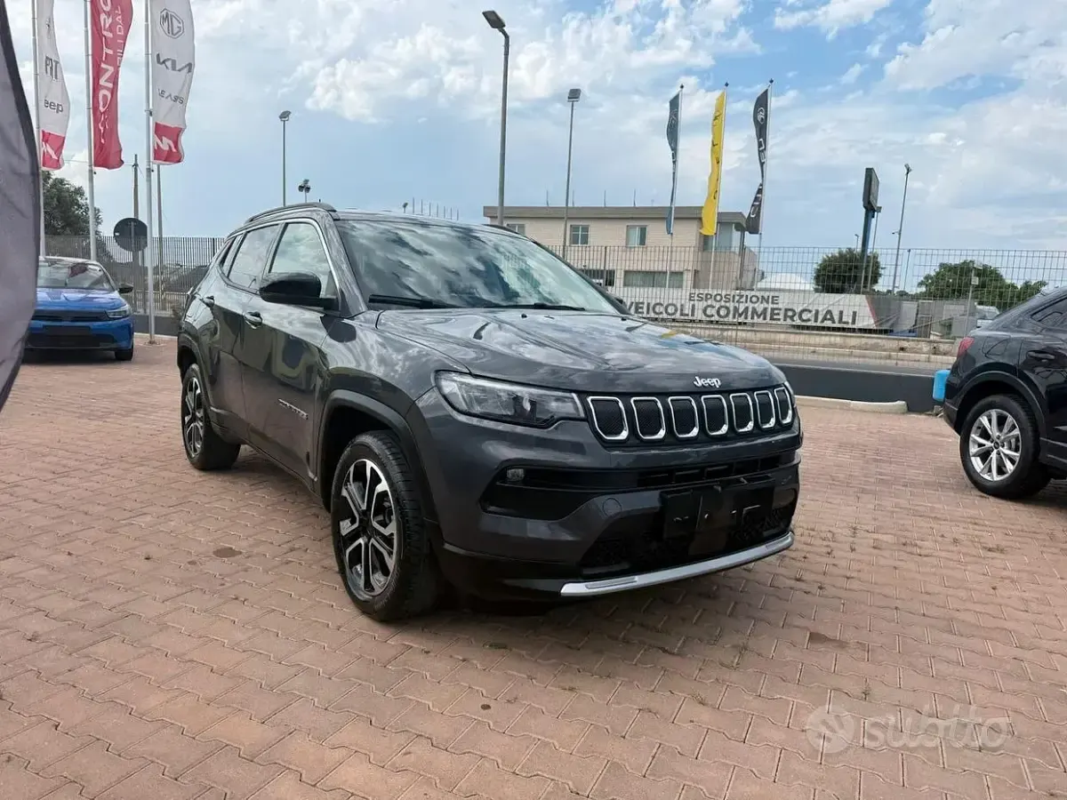 Usata Jeep Compass Limited 131 CV (96 kW) 2023 Grigio SUV