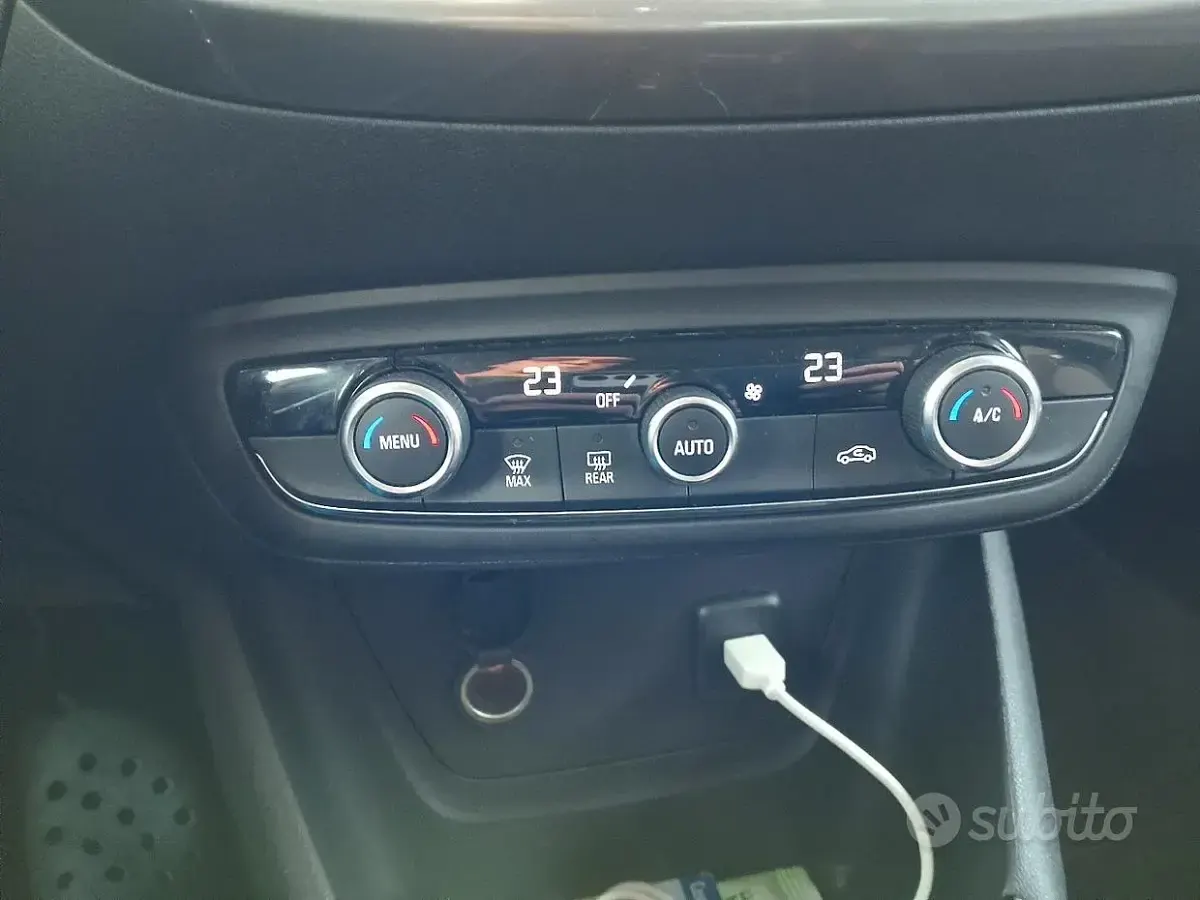 Usata Opel Crossland 81 CV (59 kW) 2018 SUV