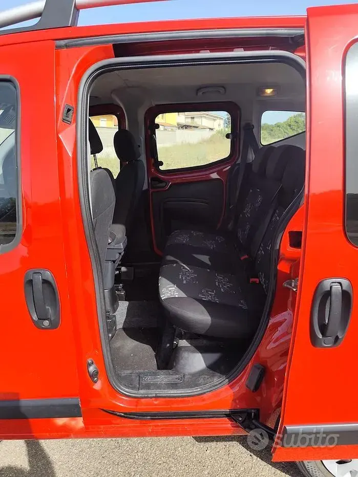 Usata Fiat Qubo Trekking 75 CV (55 kW) 2012 Rosso Monovolume