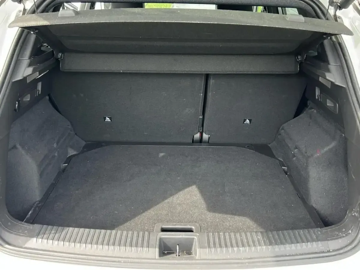 Usata Renault Clio Techno 160 CV (117 kW) 2023 Bianco Utilitaria