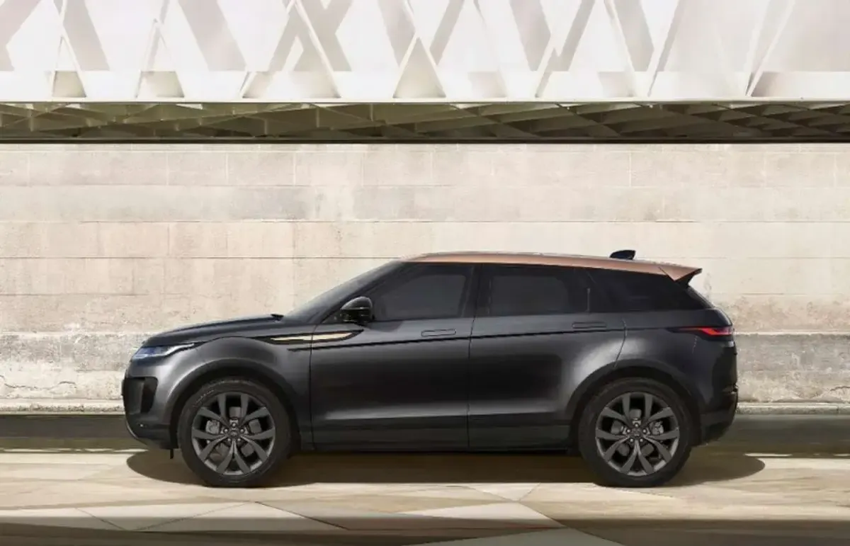 Nuova Land Rover Range Rover evoque SE Dynamic 269 CV (197 kW) 2025 Argento SUV