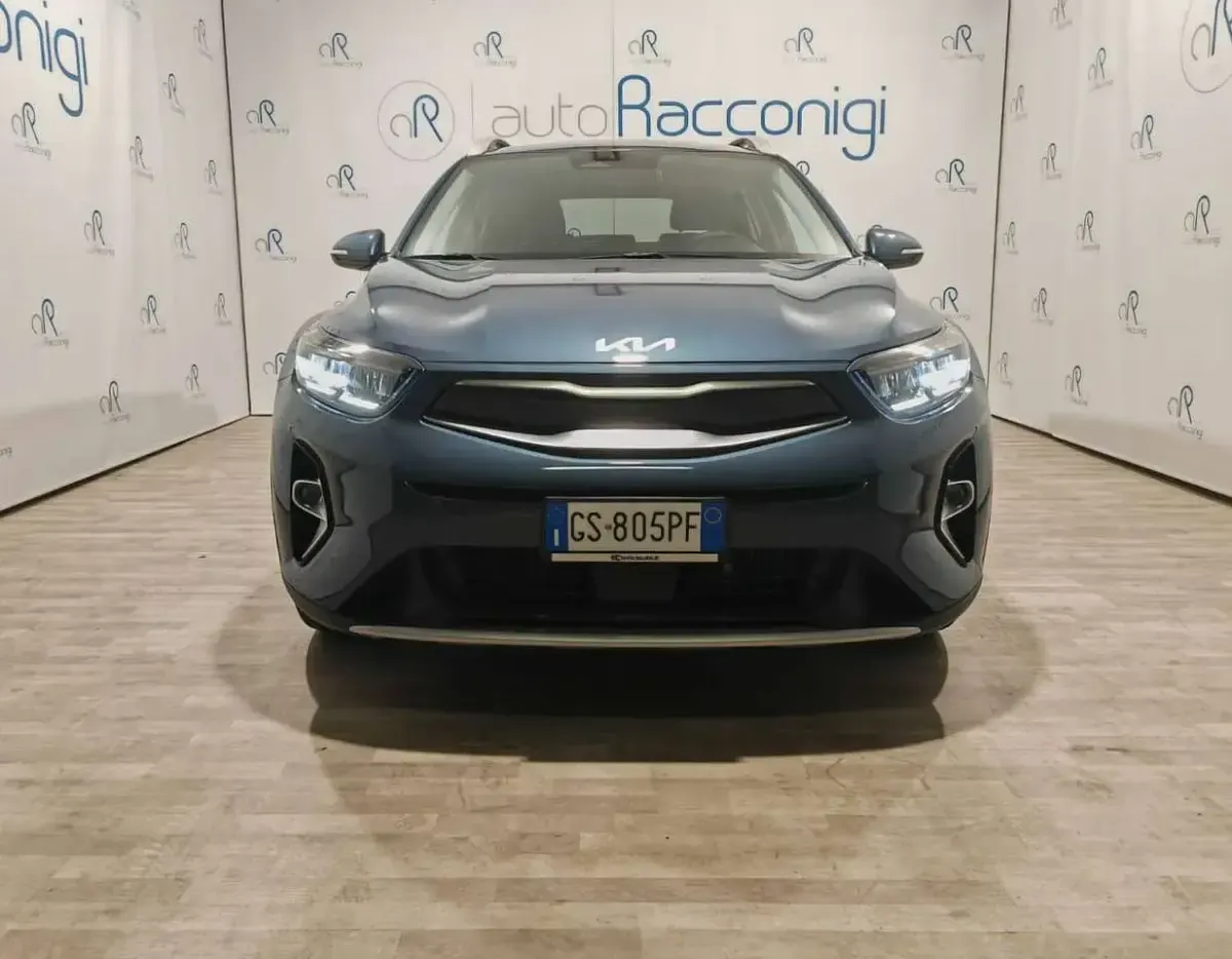 Usata Kia Stonic GT-Line 101 CV (74 kW) 2024 Blu/azzurro SUV