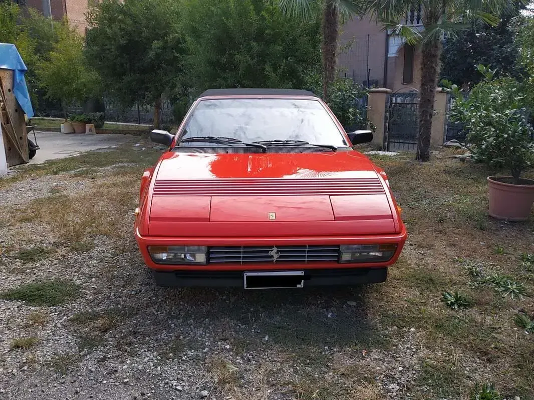 Usata Ferrari Mondial 269 CV (197 kW) 1988 Rosso Cabrio