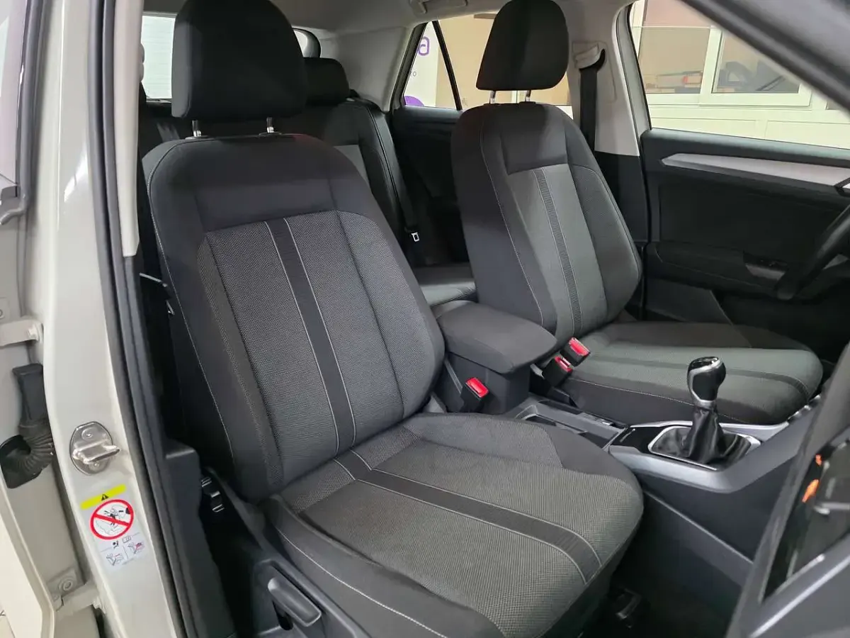 Usata VW T-Roc Life 110 CV (80 kW) 2023 Ascot grey tetto a contrasto SUV