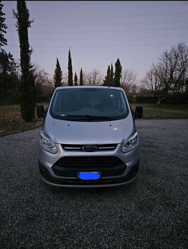 Usata Ford Transit Custom Titanium 170 CV (125 kW) 2017 Grigio Furgone