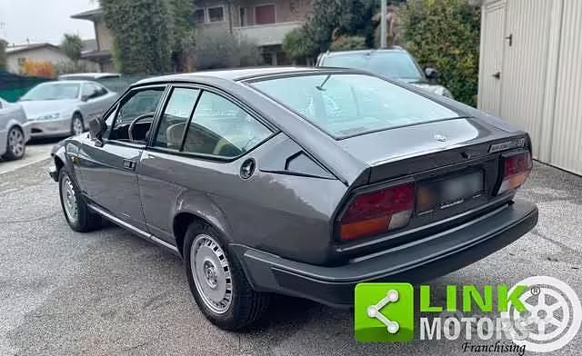 Usata Alfa Romeo GTV 158 CV (116 kW) 1981 Grigio Coupé