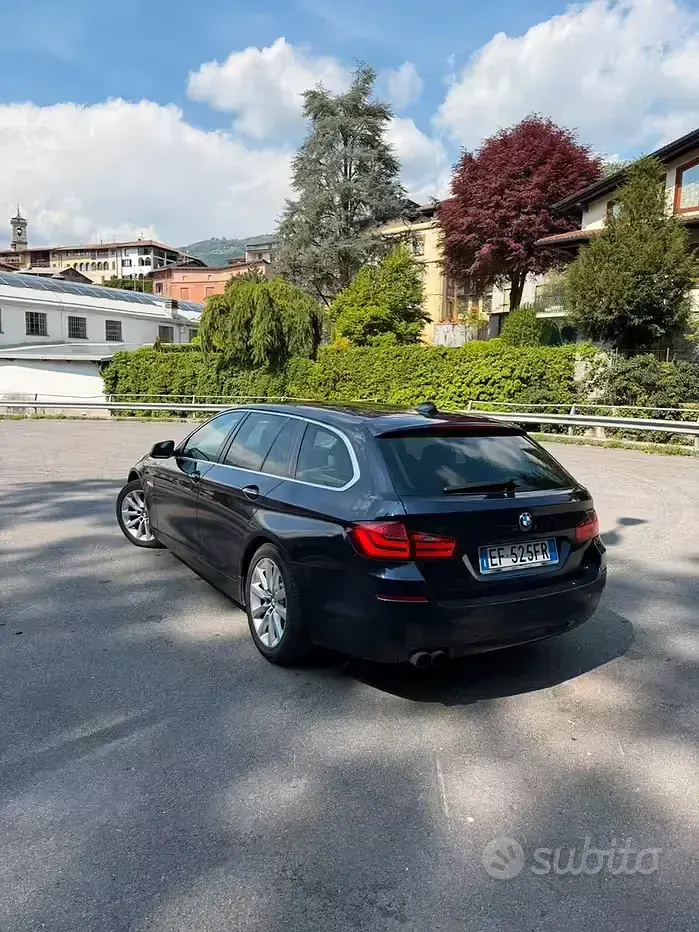 Usata BMW 520 184 CV (135 kW) 2010 Bluazzurro Station wagon