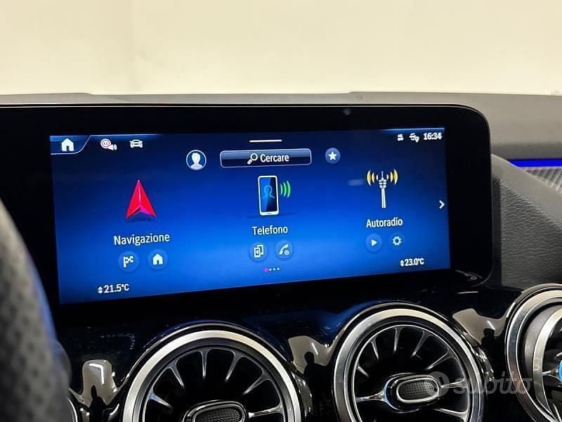 Usata Mercedes B200 AMG line 149 CV (109 kW) 2024 Grigio Monovolume