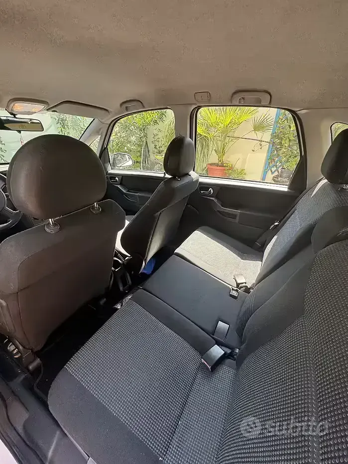 Usata Opel Meriva Club 90 CV (66 kW) 2009 Bianco Monovolume
