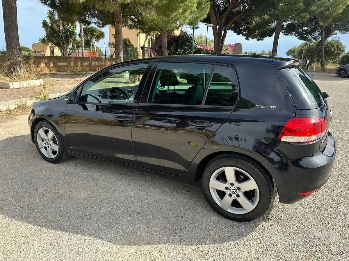 Usata VW Golf VIII 105 CV (77 kW) 2023 Nero Berlina