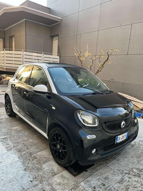 Usata Smart ForFour Prime 71 CV (52 kW) 2014 Utilitaria