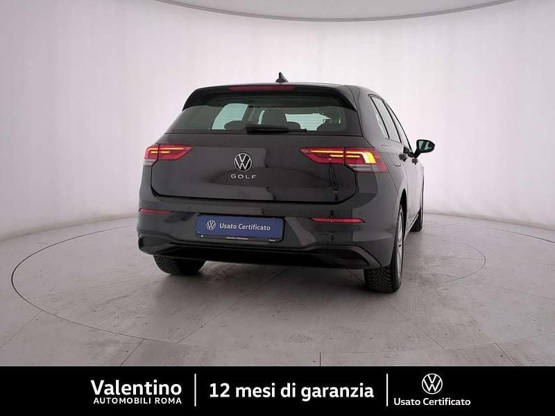 Usata VW Golf VIII Life 116 CV (85 kW) 2022 Grigio Utilitaria