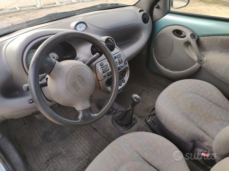 Usata Ford Ka 60 CV (44 kW) 1999 Verde Utilitaria