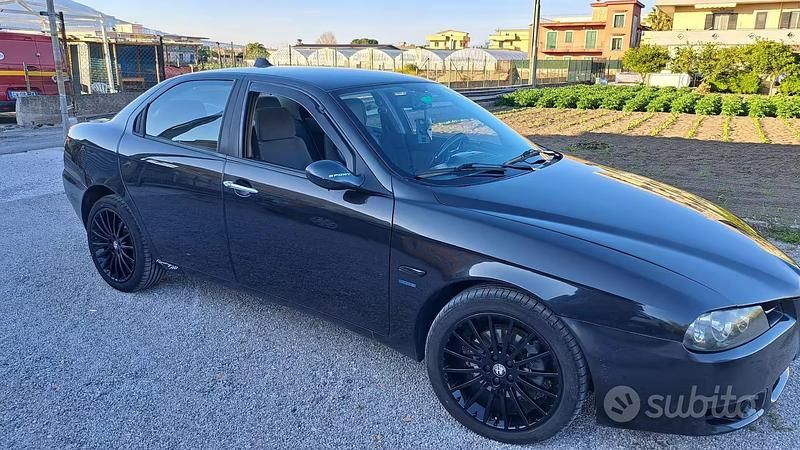 Usata Alfa Romeo 156 116 CV (85 kW) 2005 Nero Berlina