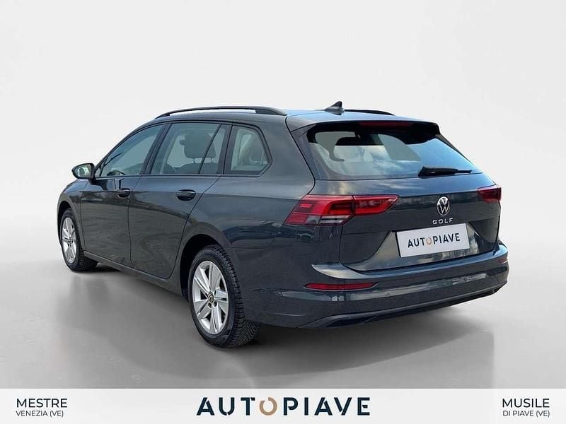 Usata VW Golf VIII Life 116 CV (85 kW) 2022 Grigio Station wagon
