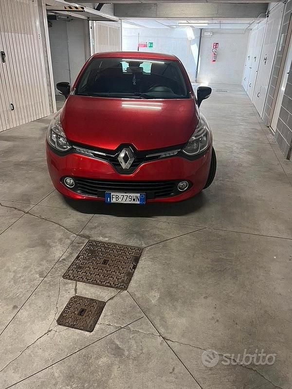 Usata Renault Clio IV 75 CV (55 kW) 2015 Rosso Utilitaria