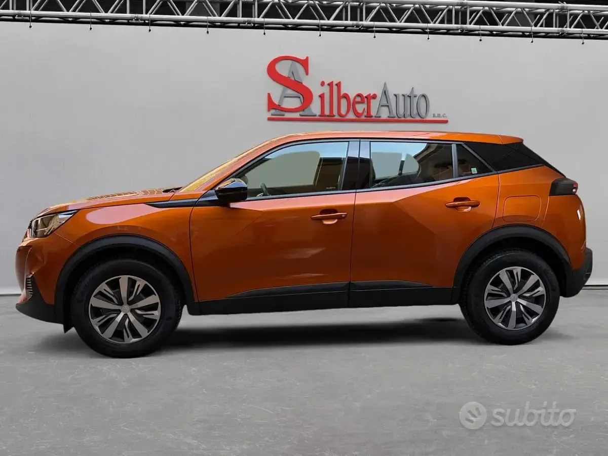Occasion Peugeot 2008 Active 102 ch (75 kW) 2022 Marron SUV
