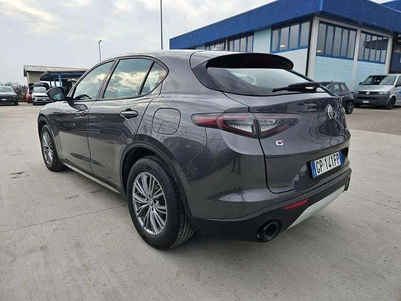 Usata Alfa Romeo Stelvio Super 209 CV (153 kW) 2023 Grigio SUV