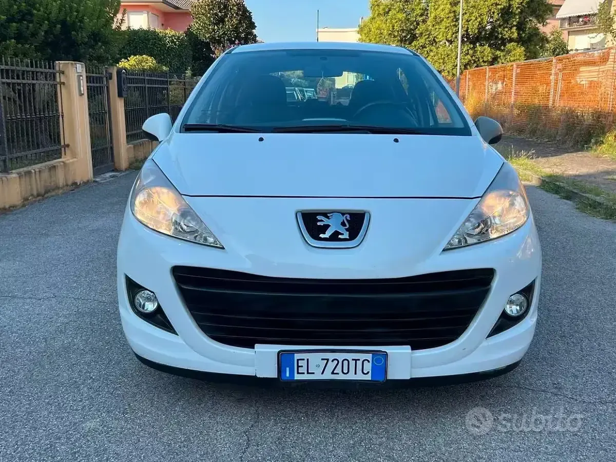 Usata Peugeot 207 70 CV (51 kW) 2012 Bianco Station wagon