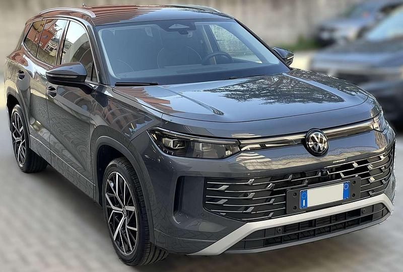 Usata VW Tayron Elegance 150 CV (110 kW) 2025 Dolphin grey metallizzato SUV