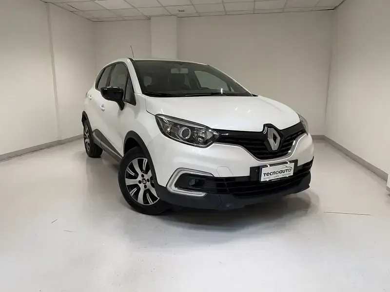 Usata Renault Captur 110 CV (80 kW) 2019 Bianco SUV