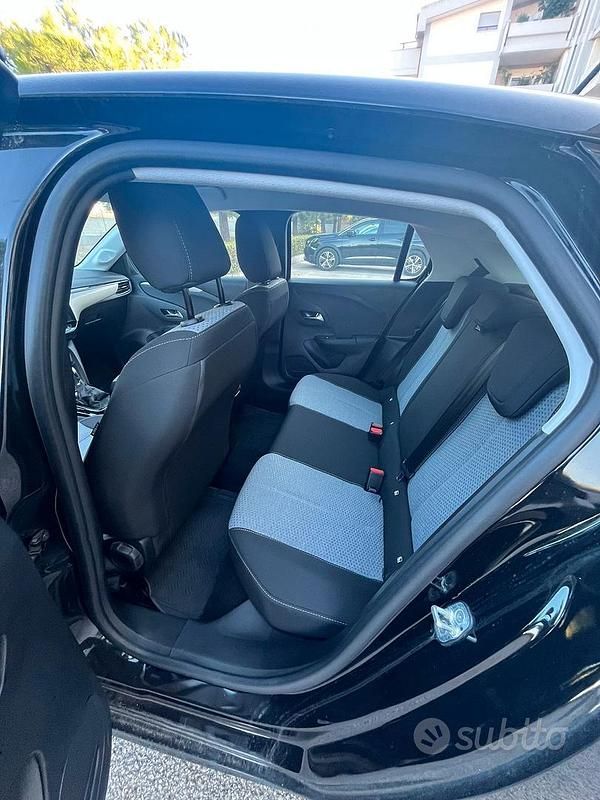 Usata Opel Corsa 101 CV (74 kW) 2024 Nero Berlina