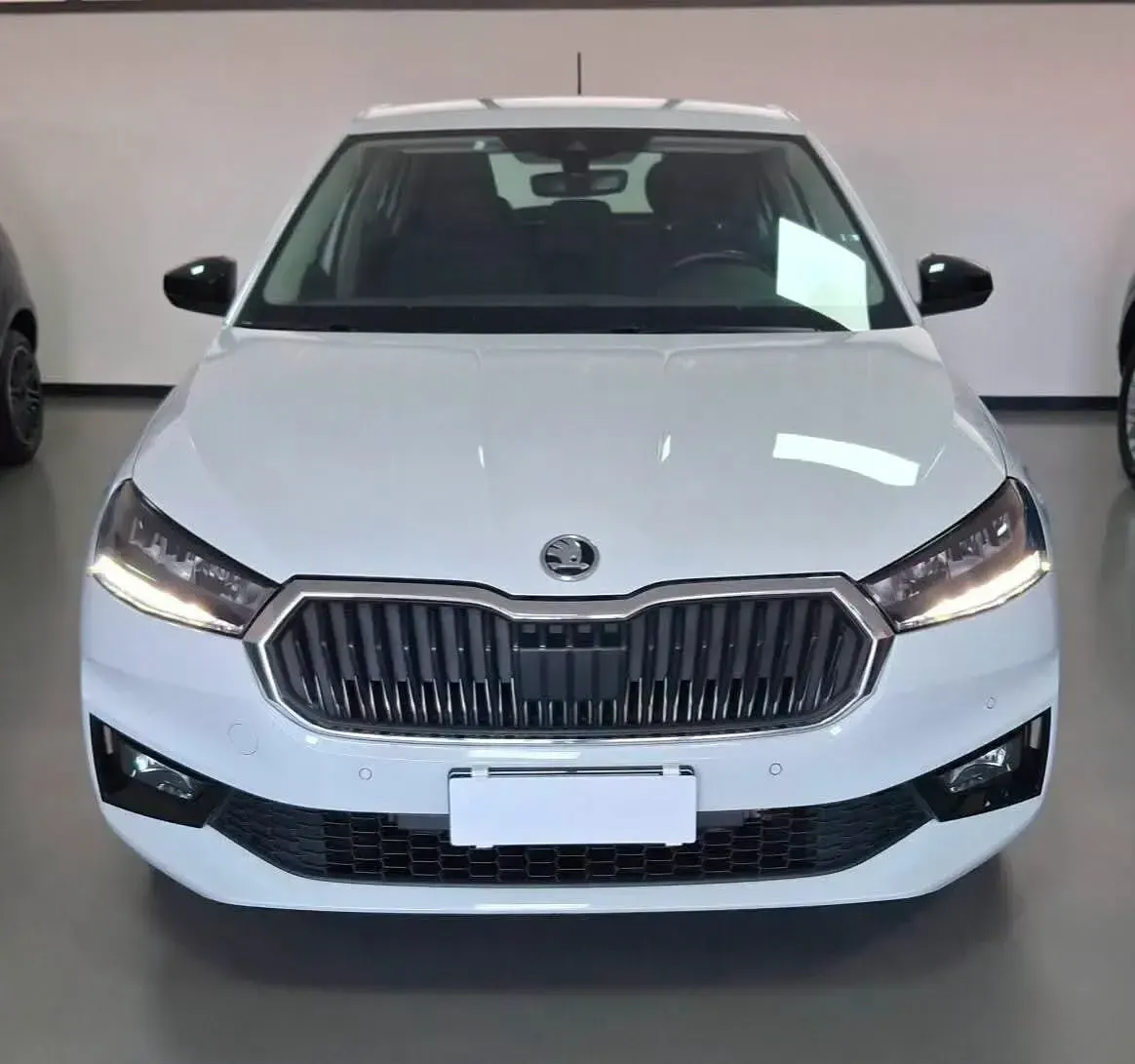 Usata Skoda Fabia 80 CV (58 kW) 2025 Bianco Utilitaria