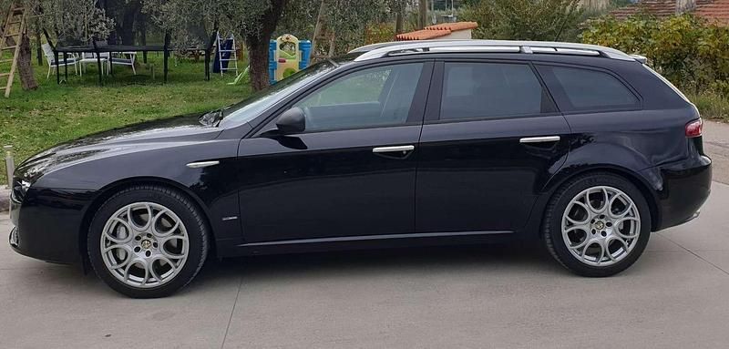 Usata 2011 Alfa Romeo 159 Distinctive Station wagon | 12.500 € (Molto cara) - Immagine 1/4