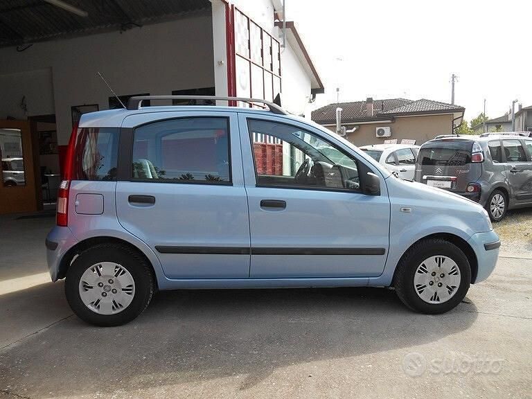 Usata Fiat Panda Dynamic 60 CV (44 kW) 2009 Blu/azzurro Utilitaria