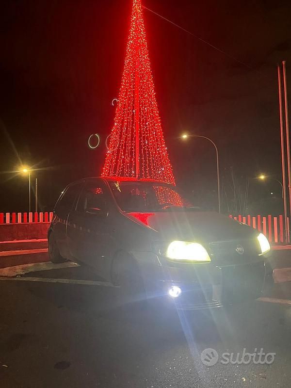 Usata Fiat Punto 2005 Grigio Utilitaria