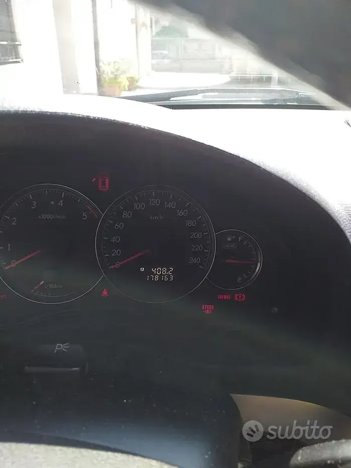 Usado Subaru Outback 150 CV (110 kW) 2008 Negro Familiar