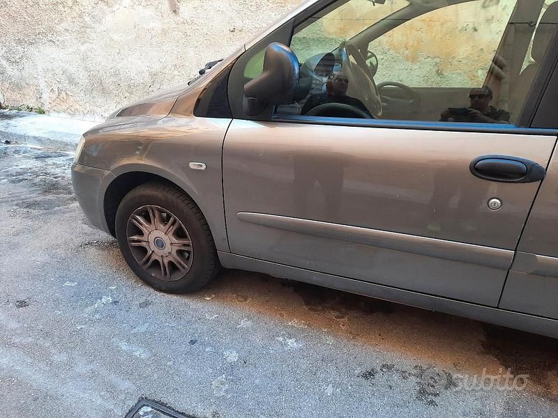 Usata Fiat Multipla 103 CV (75 kW) 2006 Monovolume