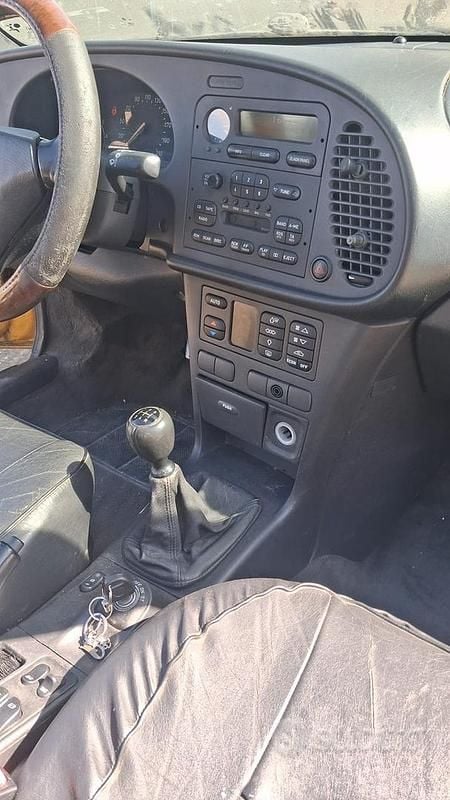 Usata Saab 900 Cabriolet 1997 Giallo Cabrio