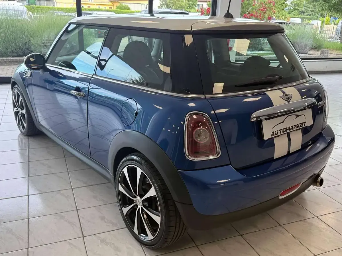 Usata Mini Cooper D Chili 109 CV (80 kW) 2008 Blu/azzurro Utilitaria